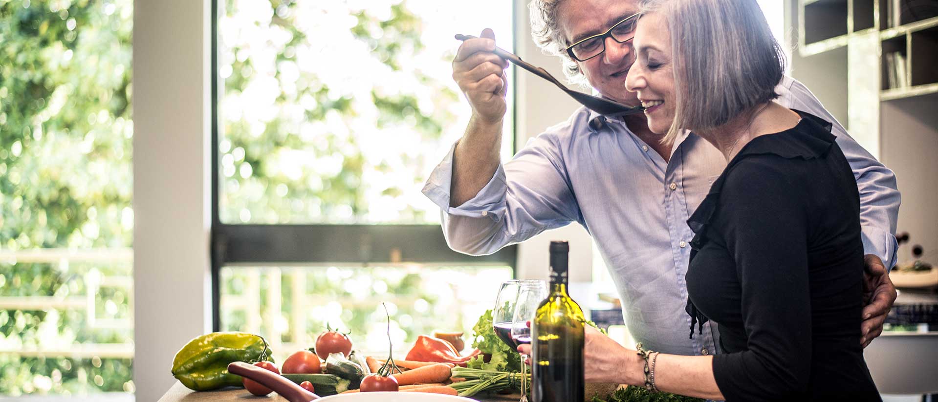 Reverse mortgage information for Canadian homeowners age 55+ accessing equity