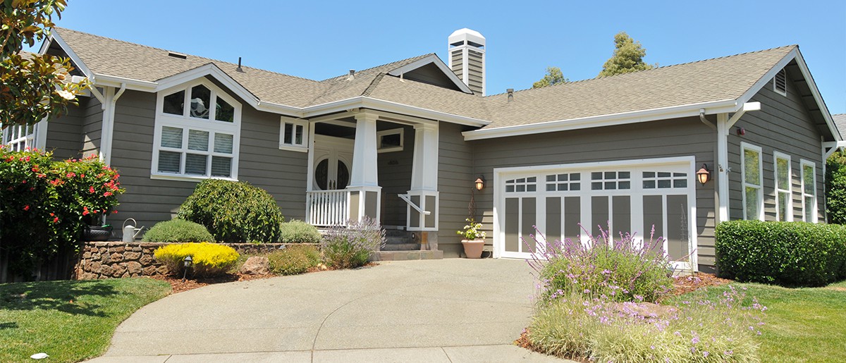 Reverse mortgage information for Canadian homeowners age 55+ buying a home